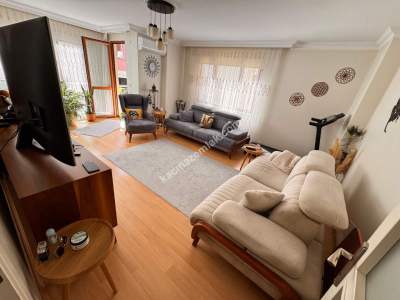 Örnek Dumankaya Yanında Genç Binada Ön Cephe 107 M2 3+1 2