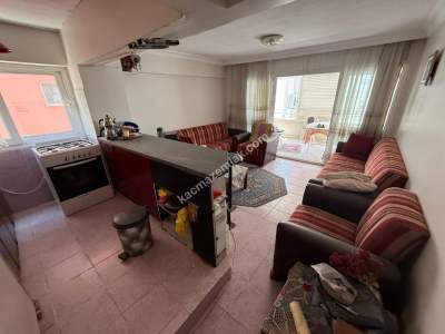 Sahile 50 Metre 2+1 80 M2 2. Kat Balkonlu 5