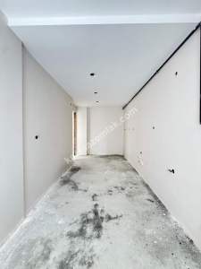 Çekmeköy Merkez'de Ebeveyn Banyolu Otoparklı 3+1 Sıfır 10