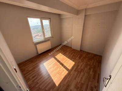 İslambey Mah'da 2+1 100 M2 1.Kat 15 Yıllık Çift Cephe 15