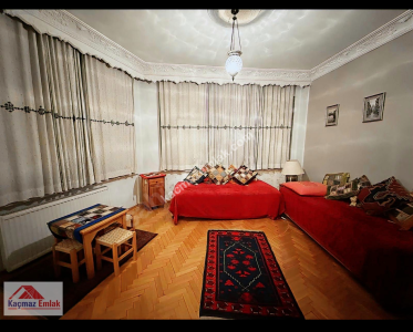 Piyer Loti Caddesi Yatırımlık & Oturuma Uygun 2+1 Daire 6