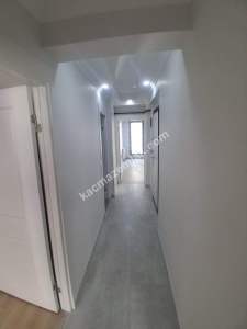 Fatih Hırka-I Şerif'te Asansörlü Yeni Binada 2+1 Daire 8