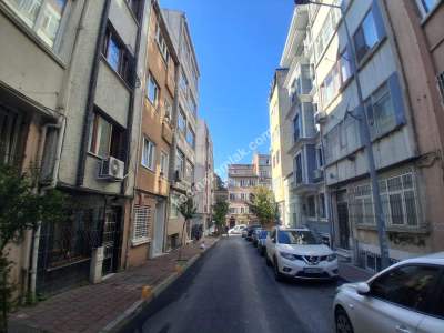 Fatih Hırka-I Şerif'te Asansörlü Yeni Binada 2+1 Daire 25