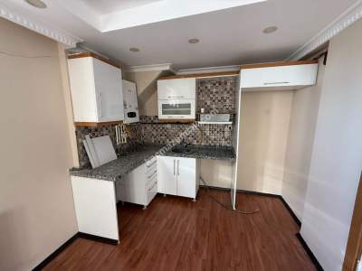 Karlıtepe Mah'da 2+1 80 M2 Açık Mutfaklı 7 Yıllık 3