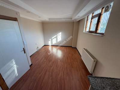 Karlıtepe Mah'da 2+1 80 M2 Açık Mutfaklı 7 Yıllık 2