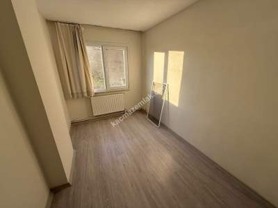 Karlıtepe Mah'da 2+1 85M2 Çift Balkonlu İçi Yenilendi 10