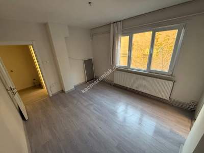 Karlıtepe Mah'da 2+1 85M2 Çift Balkonlu İçi Yenilendi 6