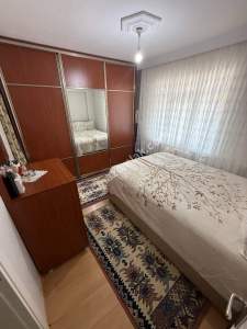 Merkez Mah'da 2+1 90 M2 3. Kat İçirisi Yenilenmiş 4