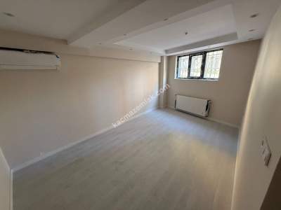 Belediye'ye 150M 2+1 85 M2 Sıfır Çift Cepheli Otopark 1