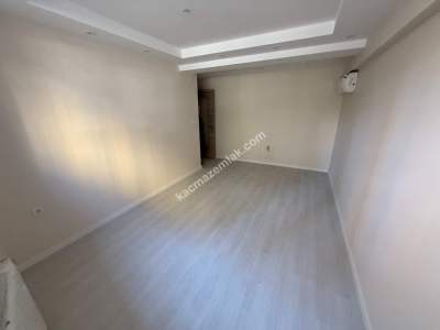 Belediye'ye 150M 2+1 85 M2 Sıfır Çift Cepheli Otopark 3