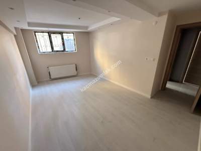 Belediye'ye 150M 2+1 85 M2 Sıfır Çift Cepheli Otopark 2