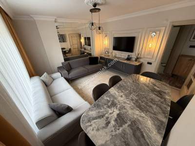 Belediye'Ye 200 Metre 2+1 90 M2 2. Kat İçi Yenilenmiş