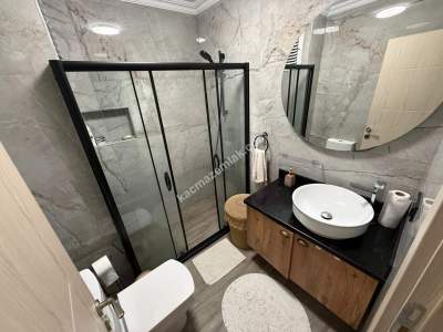 Belediye'ye 200 Metre 2+1 90 M2 2. Kat İçi Yenilenmiş 15