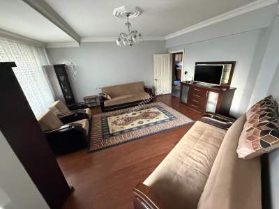 Merkez Mah'da 2+1 115 M2 1. Kat 3 Balkonlu Köşe Cephe 3