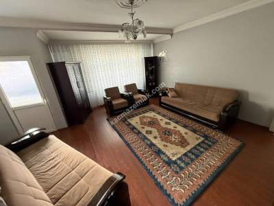 Merkez Mah'da 2+1 115 M2 1. Kat 3 Balkonlu Köşe Cephe 2