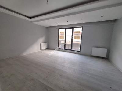 Güngören Merkez Mahallesinde Acil Satılık 3+1 Sıfır Dai