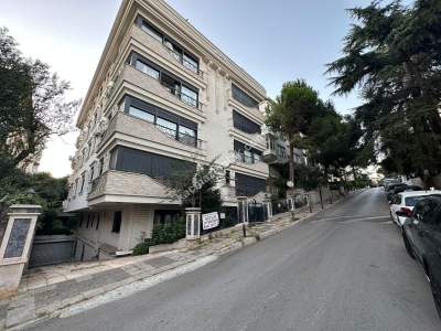 Acıbadem Tur Sokakta Sıfır Binada, Bahçe Kullanımlı 2+1 2