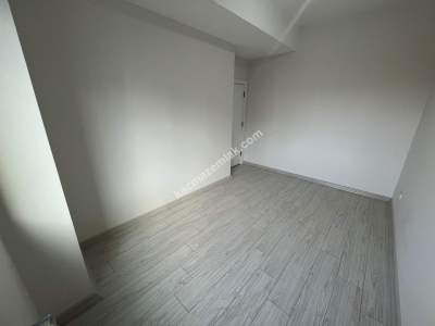 Kadıköy Erenköy'de Sıfır Binada 2+1 85M Arakatta Daire 13