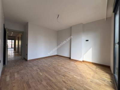 Kadıköy Göztepe Marmaray Yakın Sıfır 105 M² Net 3+1 26