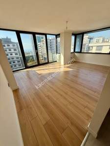Kadıköy Bağdat Caddesi Deniz Manzaralı Geniş 2+1 4