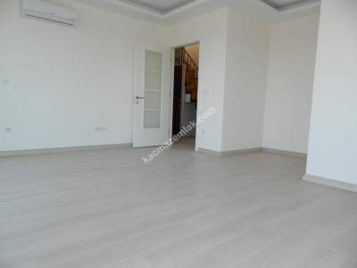 Koşuyolu Marmarayın Hemen Dibinde Sıfır4+2Satılık Daire 8