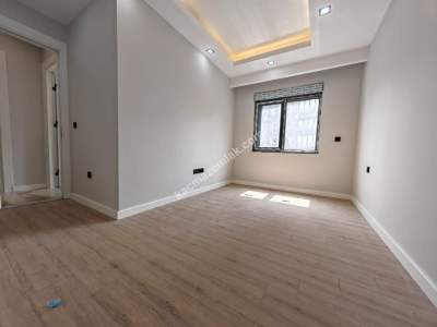 Kozyatağında Sıfır Bina 3+1 Balkonlu Otoparklı Satılık 18