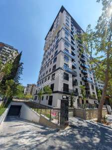 Kozyatağında Sıfır Bina 3+1 Balkonlu Otoparklı Satılık 32