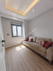 Kozyatağında Sıfır Bina 3+1 Balkonlu Otoparklı Satılık 13