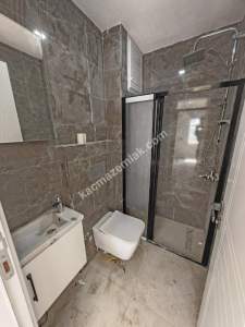 Kozyatağında Sıfır Bina 3+1 Balkonlu Otoparklı Satılık 22