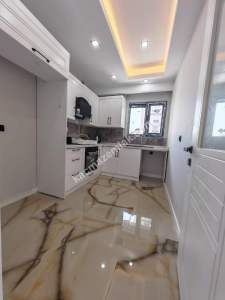 Kozyatağında Sıfır Bina 3+1 Balkonlu Otoparklı Satılık 9