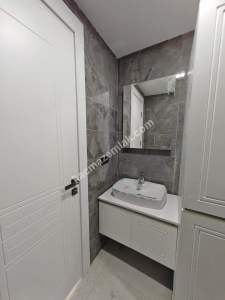 Kozyatağında Sıfır Bina 3+1 Balkonlu Otoparklı Satılık 16