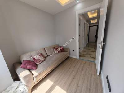 Kozyatağında Sıfır Bina 3+1 Balkonlu Otoparklı Satılık 12