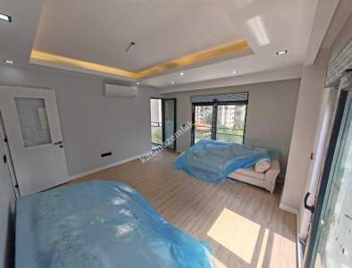 Kadıköy Kozyatağın'da Sıfır Bina 3+1 Balkonlu Otoparkl 3