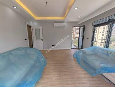 Kadıköy Kozyatağın'da Sıfır Bina 3+1 Balkonlu Otoparkl 6