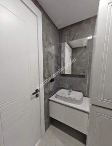 Kadıköy Kozyatağın'da Sıfır Bina 3+1 Balkonlu Otoparkl 14