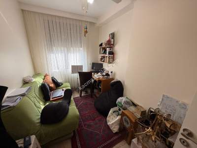 Kozyatağında Minibüs Cad.paralel Balkonlu Sıfır 3+1 19