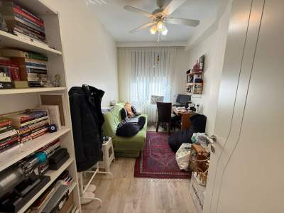 Kozyatağında Minibüs Cad.paralel Balkonlu Sıfır 3+1 20