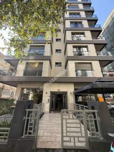 Kozyatağında Minibüs Cad.paralel Balkonlu Sıfır 3+1 28