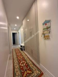 Kozyatağında Minibüs Cad.paralel Balkonlu Sıfır 3+1 26