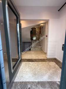 Kozyatağında Minibüs Cad.paralel Balkonlu Sıfır 3+1 27