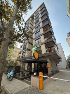 Kozyatağında Minibüs Cad.paralel Balkonlu Sıfır 3+1 30