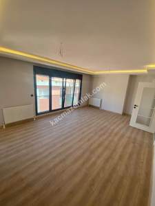 Göztepe'den Harika Lokasyonda Sıfır Binada Geniş 3+1 10