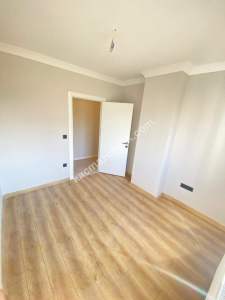 Göztepe'den Harika Lokasyonda Sıfır Binada Geniş 3+1 15