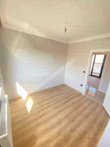 Göztepe'den Harika Lokasyonda Sıfır Binada Geniş 3+1 13