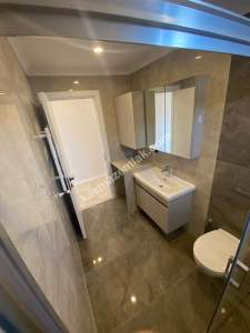 Göztepe'den Harika Lokasyonda Sıfır Binada Geniş 3+1 21