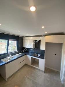 Göztepe'den Harika Lokasyonda Sıfır Binada Geniş 3+1 2