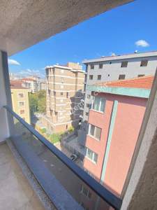 Göztepe'den Harika Lokasyonda Sıfır Binada Geniş 3+1 8