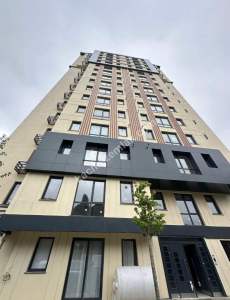 Kadıköy Merdivenköy'de Minibüs Caddesi Yakını Sıfır 19