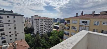 Kadıköy Merdivenköy'de İskanlı Teraslı Dublex 3