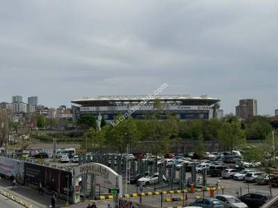 Kadıköy Merkezde, Sıfır Binada, 2. Kat, Önü Açık,